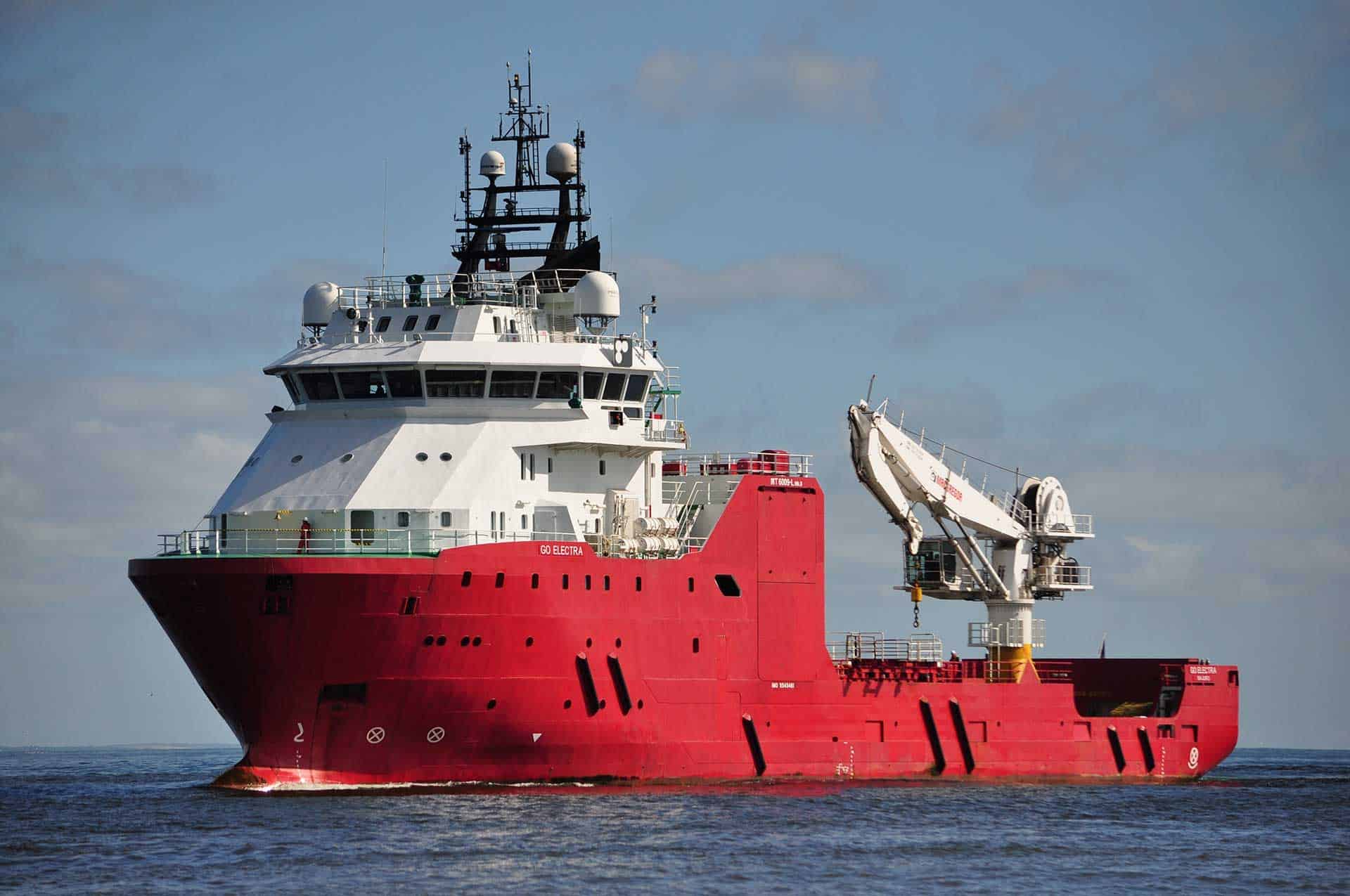 Offshore supply and platform support vessel